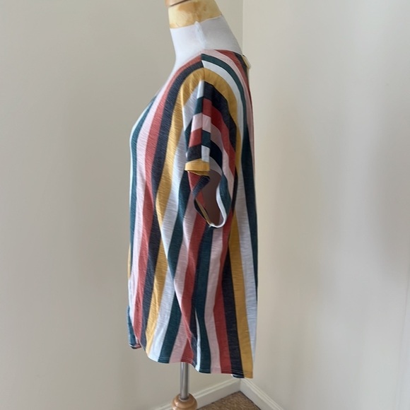 Torrid SZ 2X striped multi front button tie blouse. - Picture 2 of 7